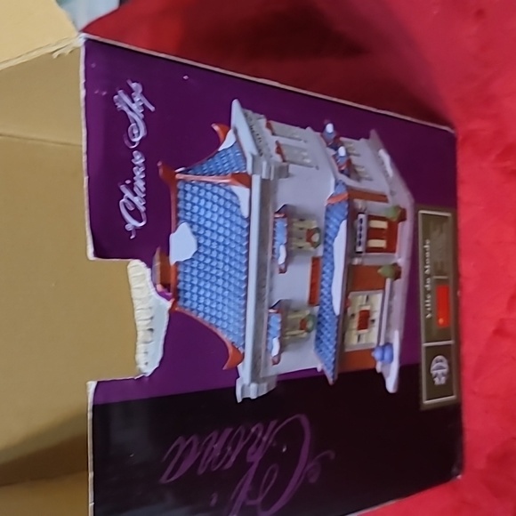 Villagers of the World China Traders Shoppe (no light cord) - Picture 6 of 7